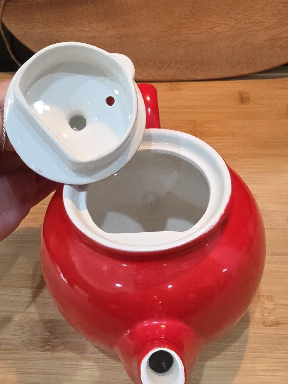 Vintage Red Ceramic Teapot with Lid - Classic Kitchen Teapot.  Great Condition!